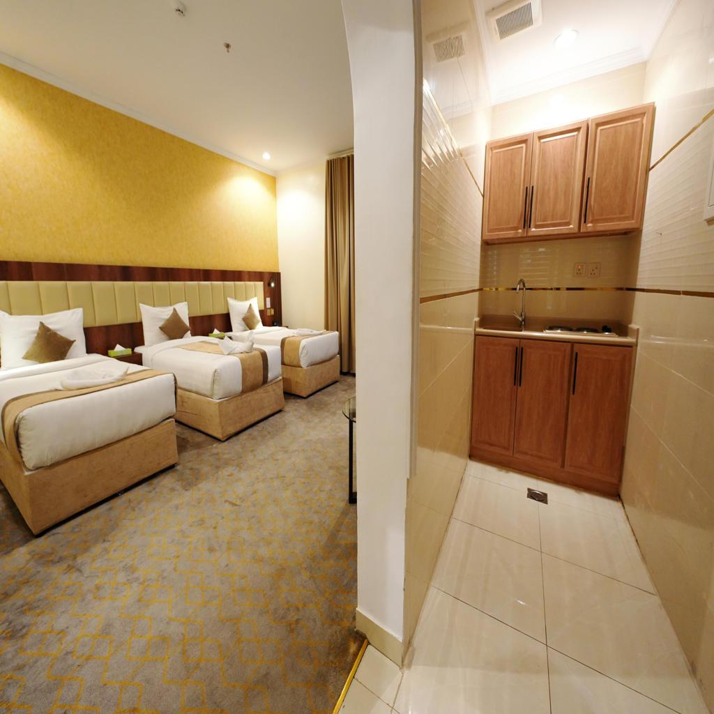 Kamar Triple Dasar