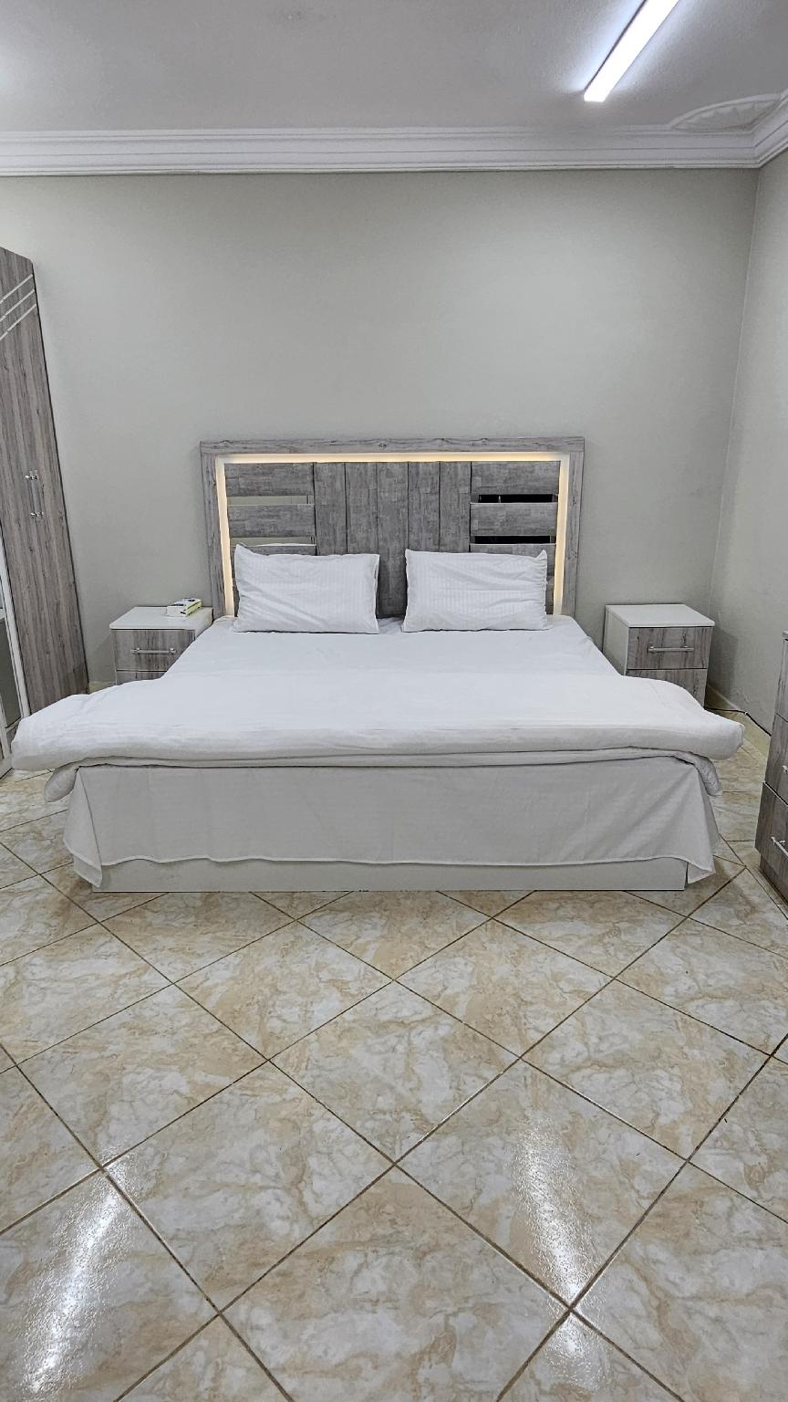 Apartment with Two Bedrooms and Attractive Price 2 - imej 20