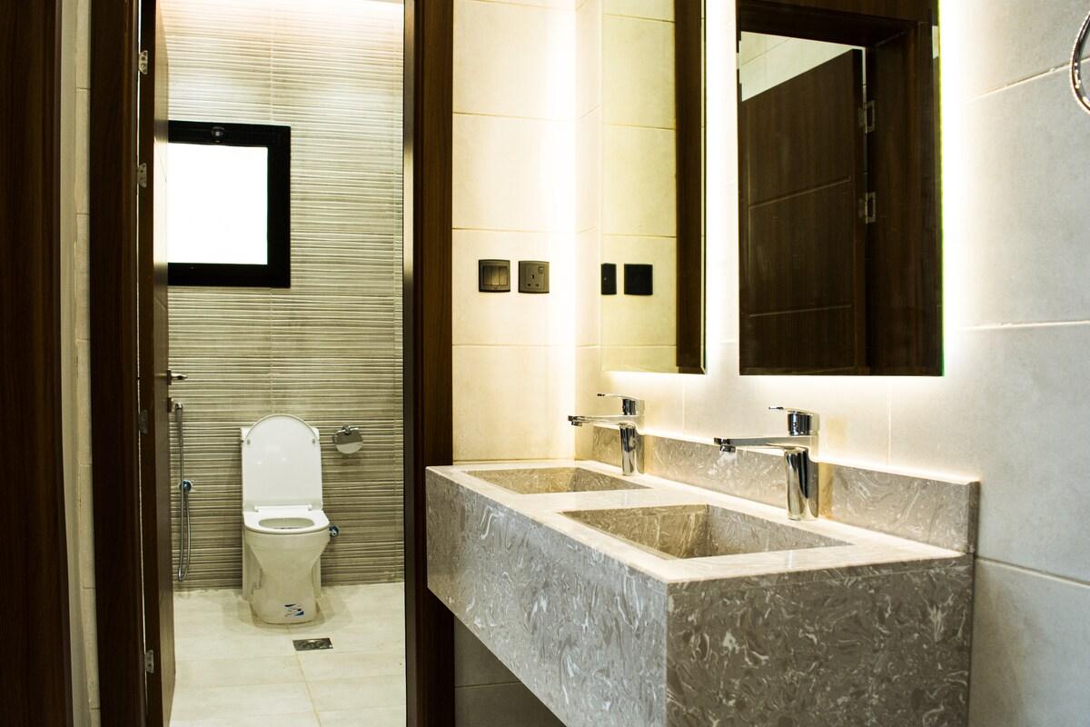 Apartment, Bedroom and Living Room with Kitchen - gambar 7