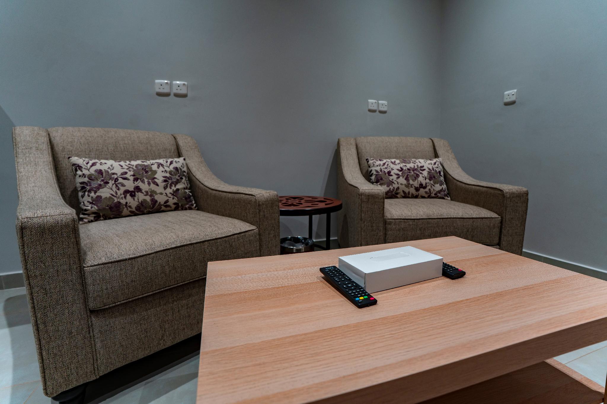 Holiday Plus Tabba Apartments - image 30