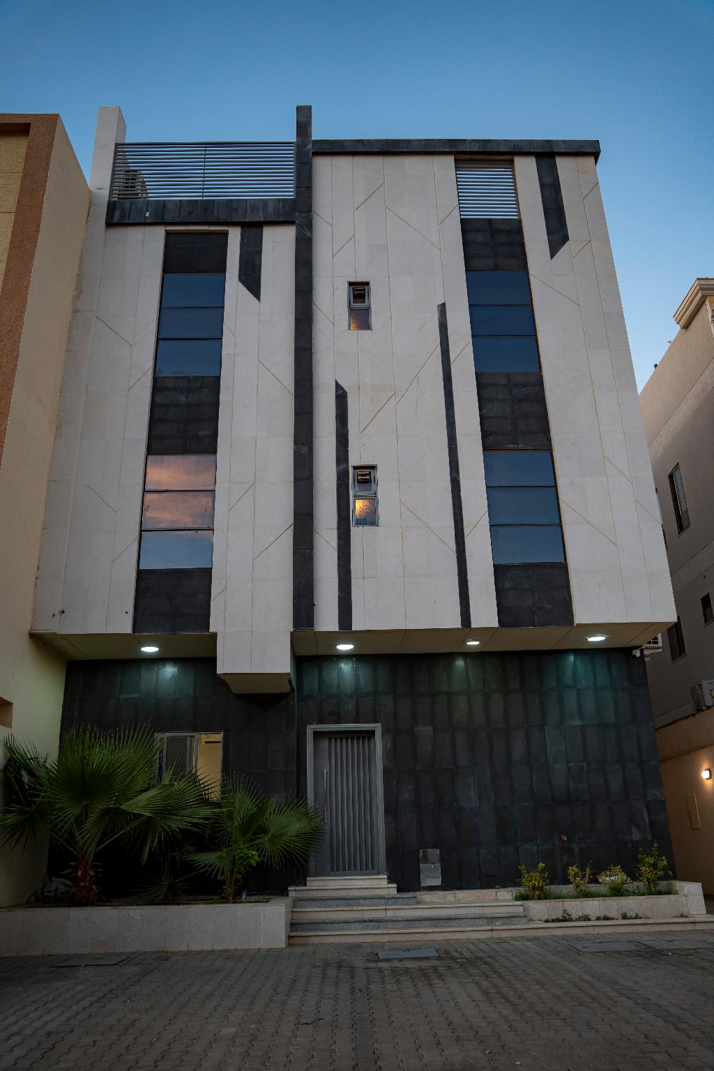 Holiday Plus Tabba Apartments - image 8