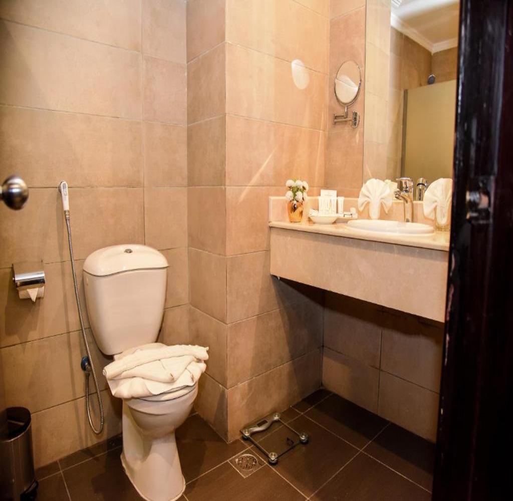 Deluxe Triple Room image 2