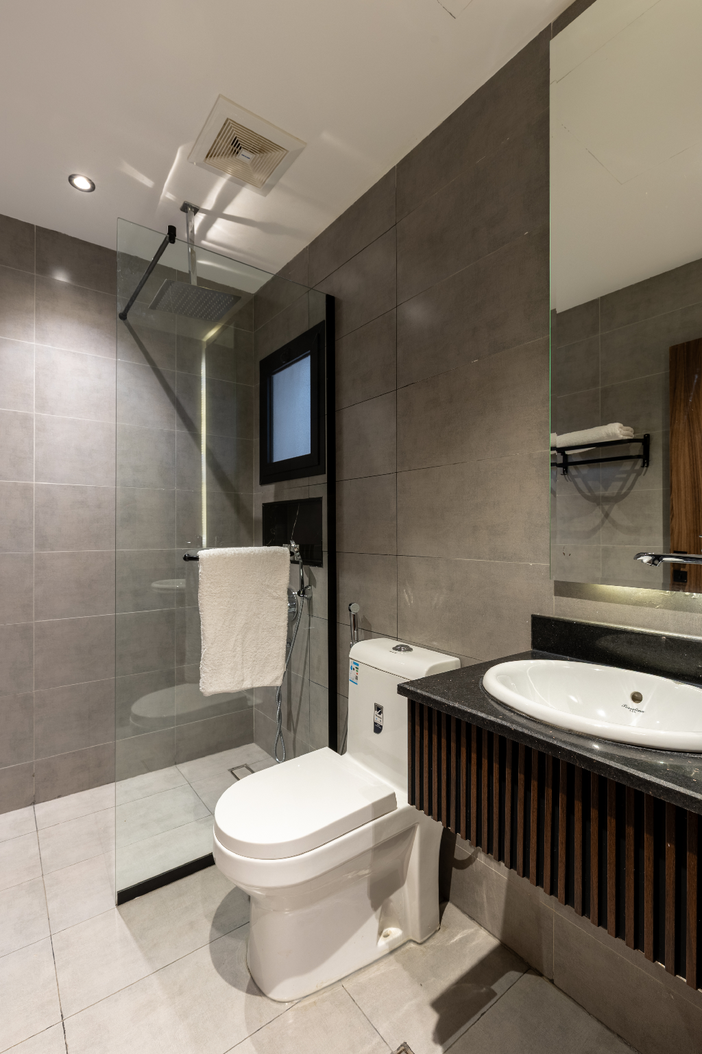 Three BR Luxurious & Spacious Flat in Almadinah - afbeelding 8