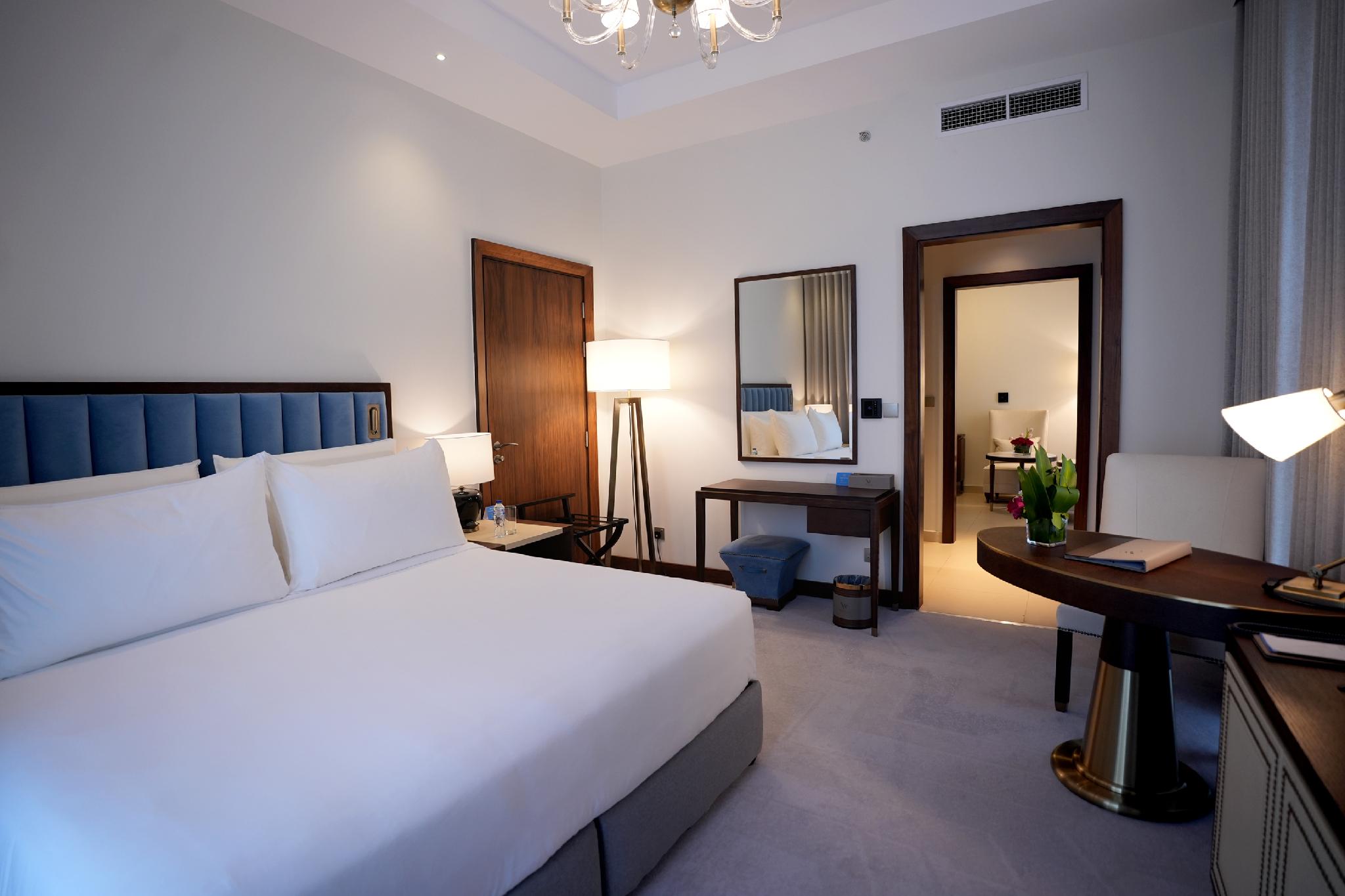 Peninsula Worth Hotel - image 12