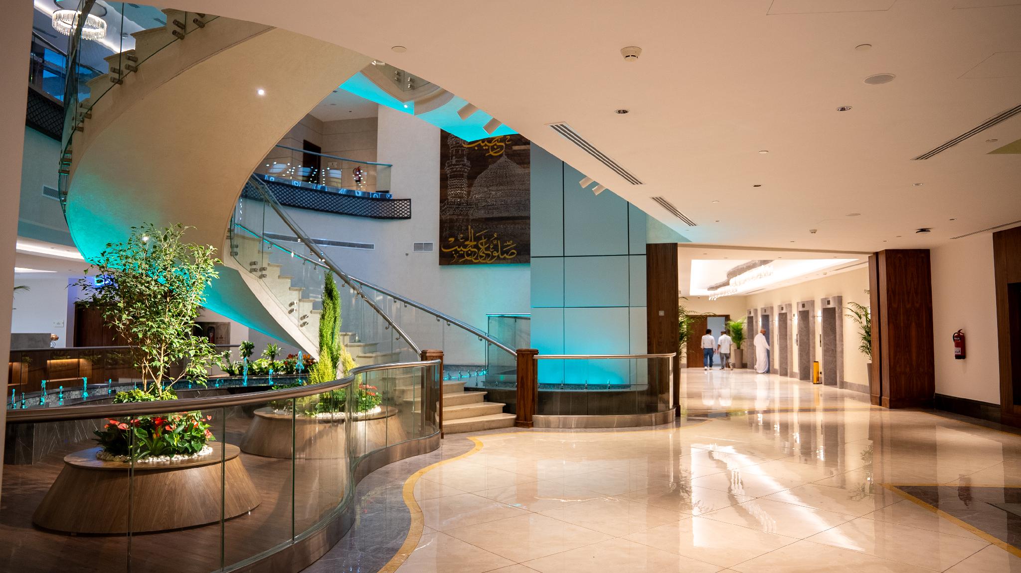 Peninsula Worth Hotel - image 11