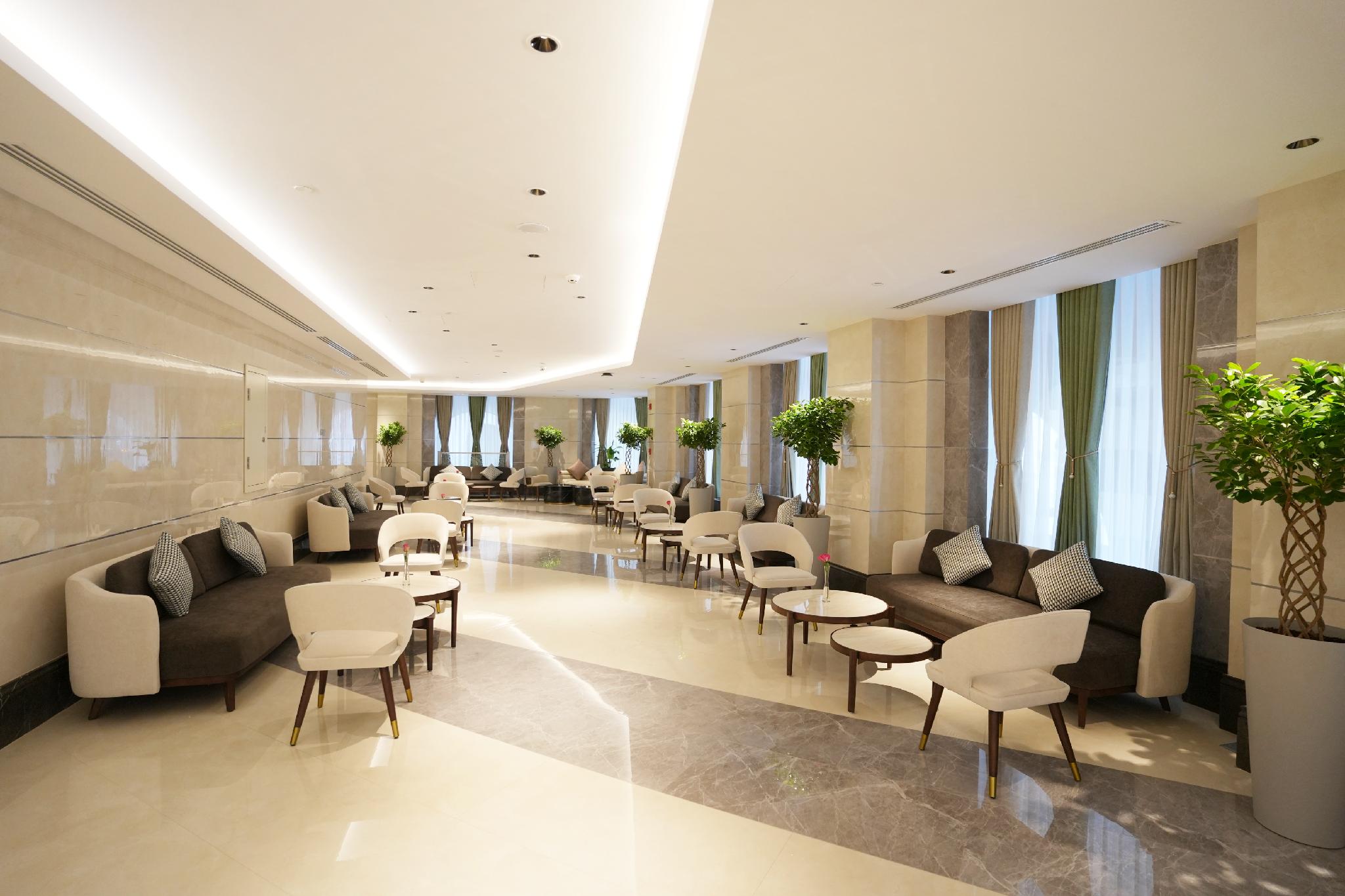 Peninsula Worth Hotel - image 38