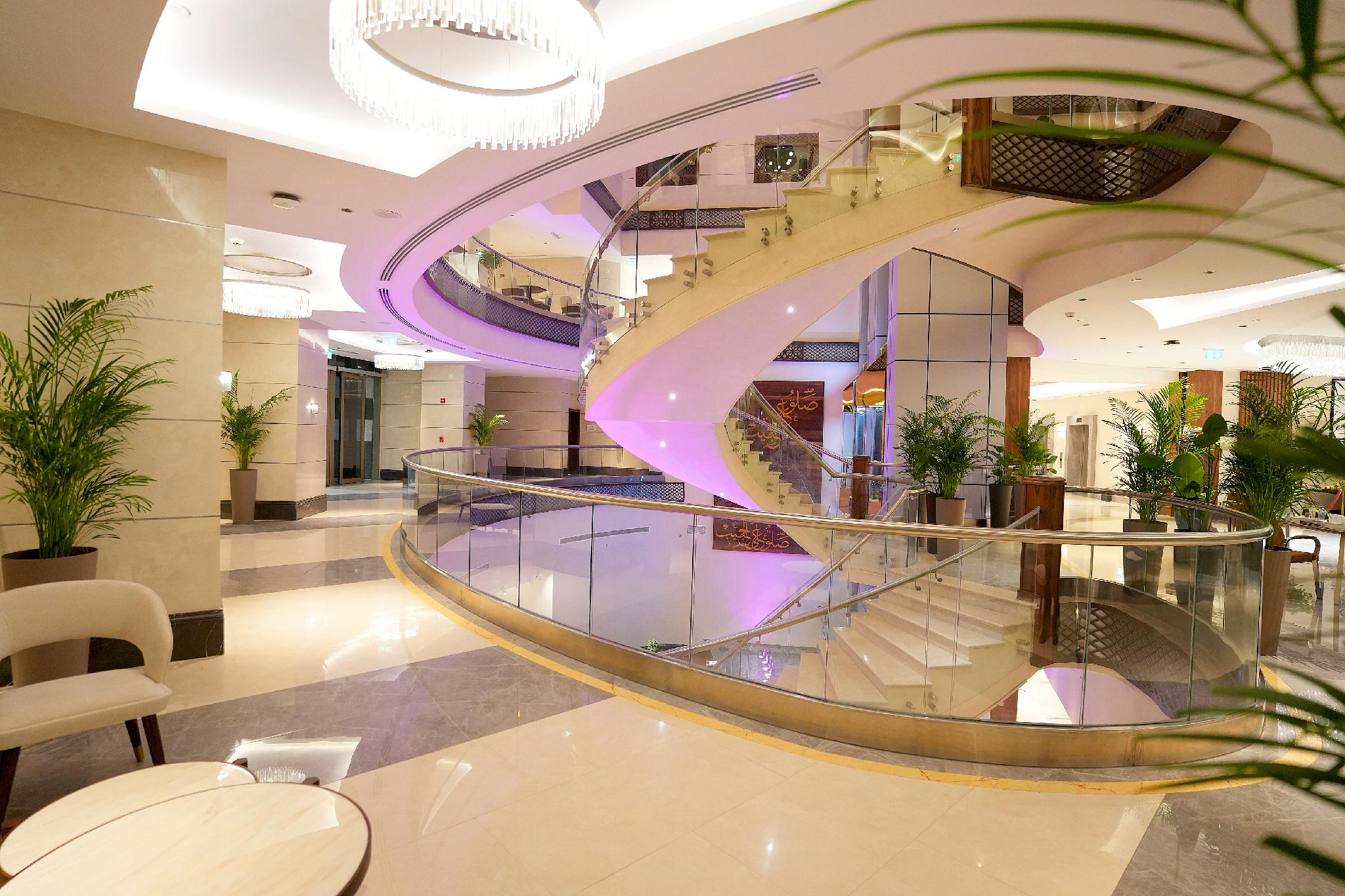 Peninsula Worth Hotel - image 7