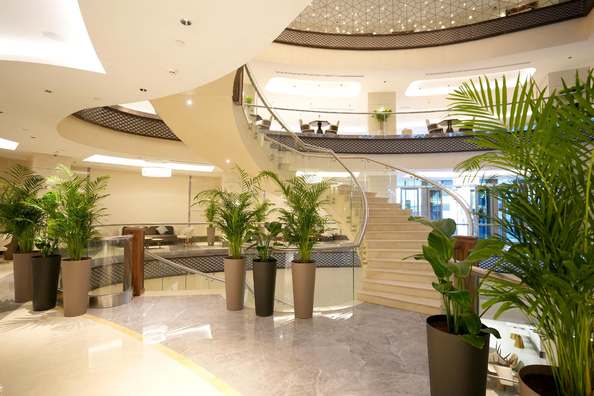 Peninsula Worth Hotel - image 29