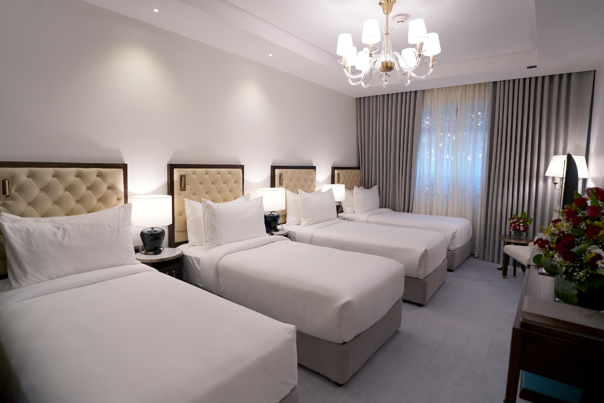 Peninsula Worth Hotel - image 34