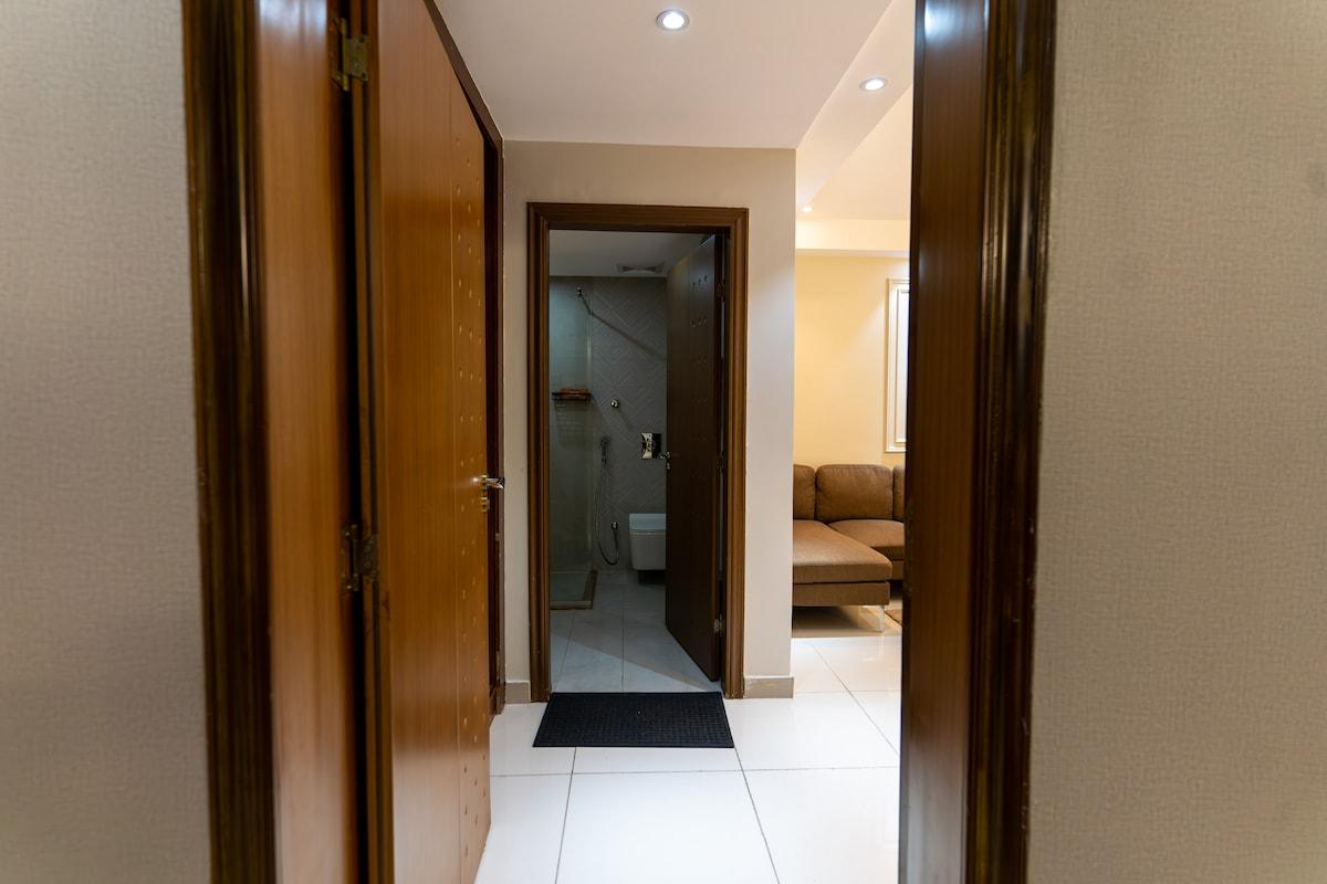 Spacious 3-Bedroom condo Near Prophet's Mosque - image 20