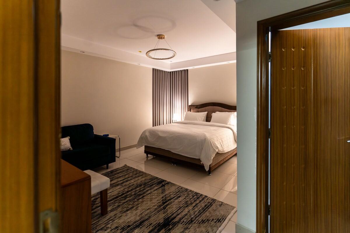 Spacious 3-Bedroom condo Near Prophet's Mosque - image 17