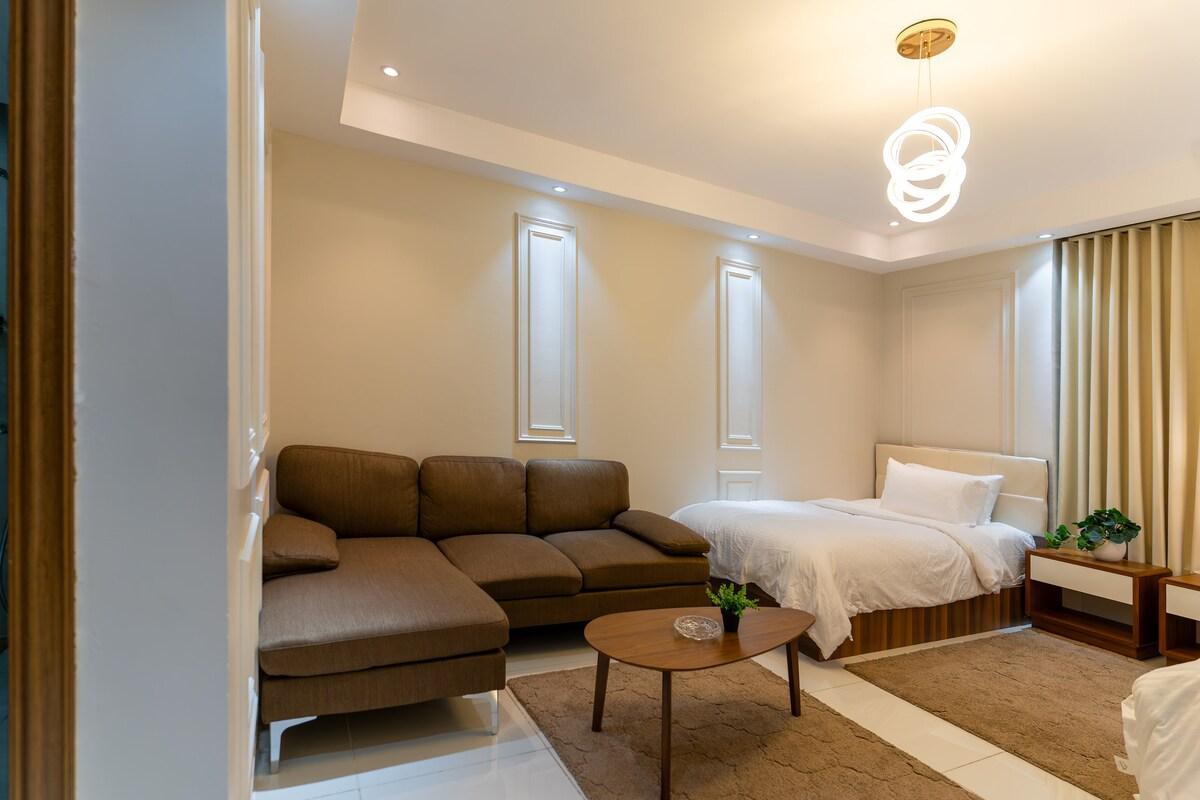 Spacious 3-Bedroom condo Near Prophet's Mosque - image 38