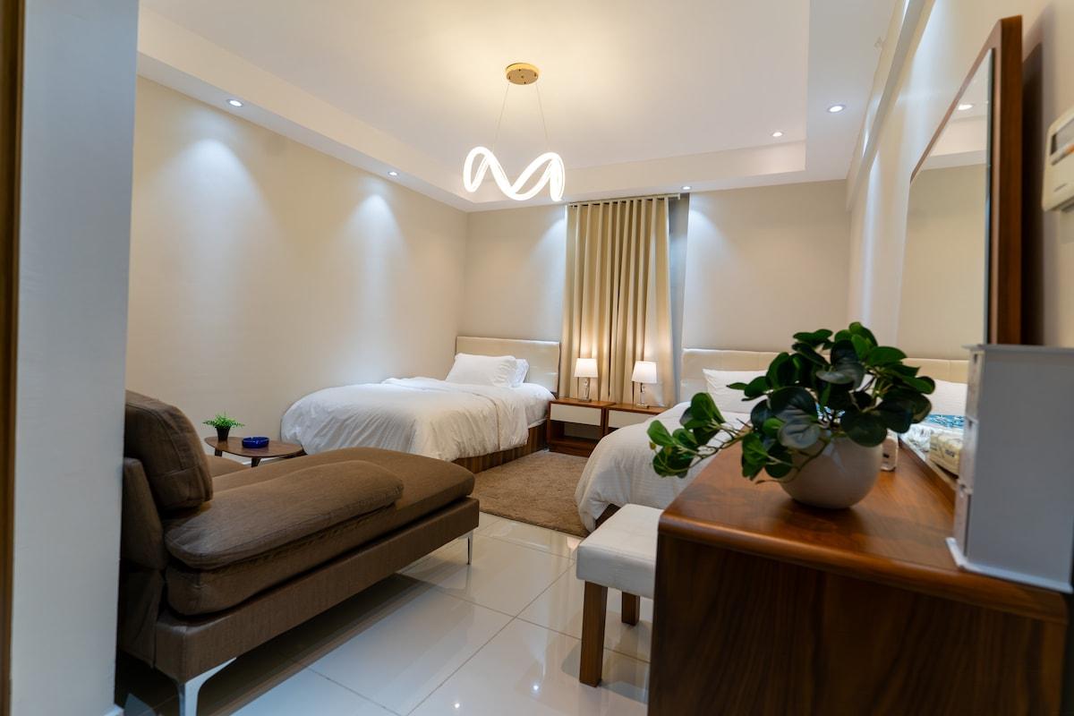 Spacious 3-Bedroom condo Near Prophet's Mosque - image 35