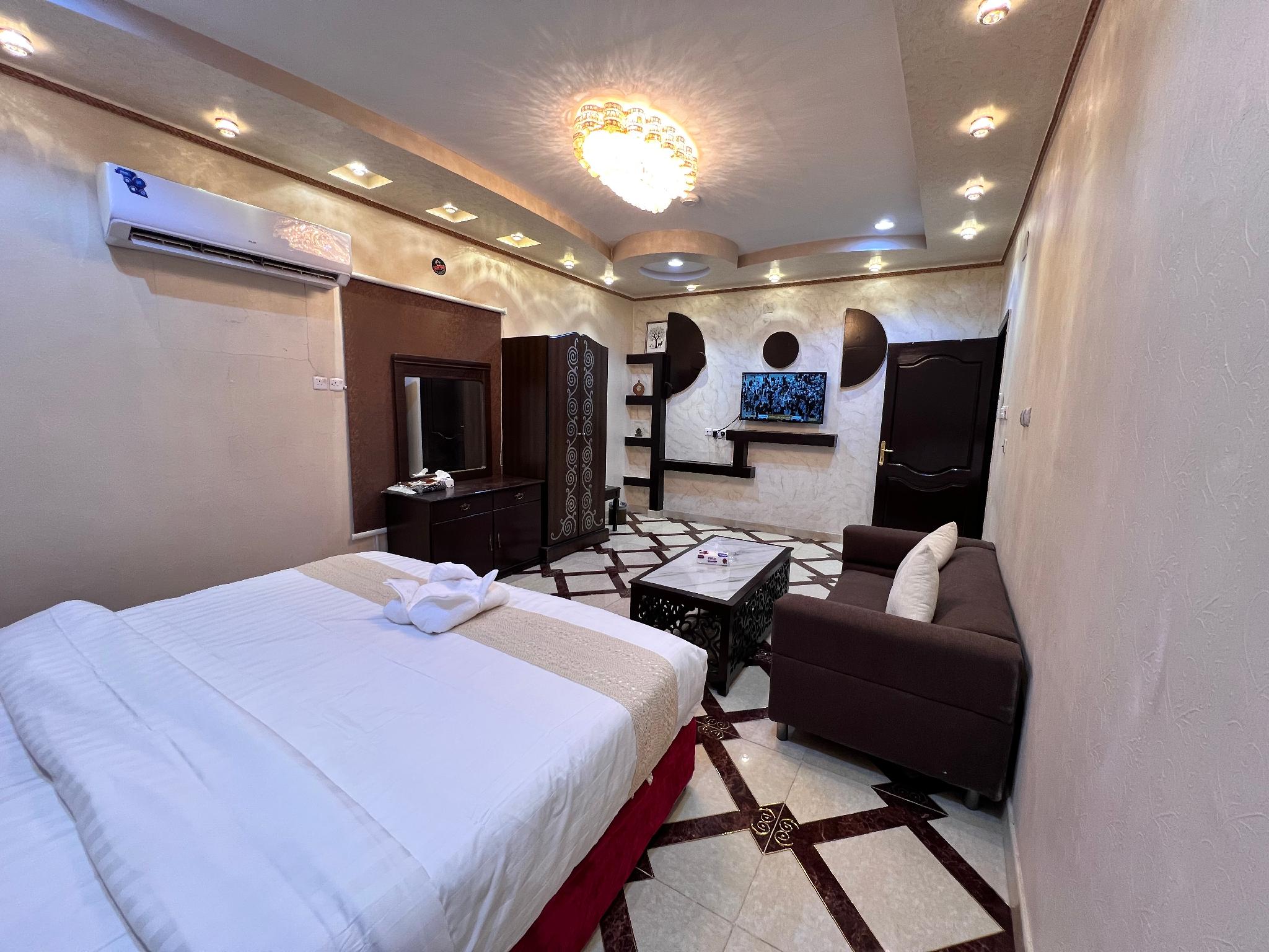 Elegant Fully Equipped Studio - görsel 5