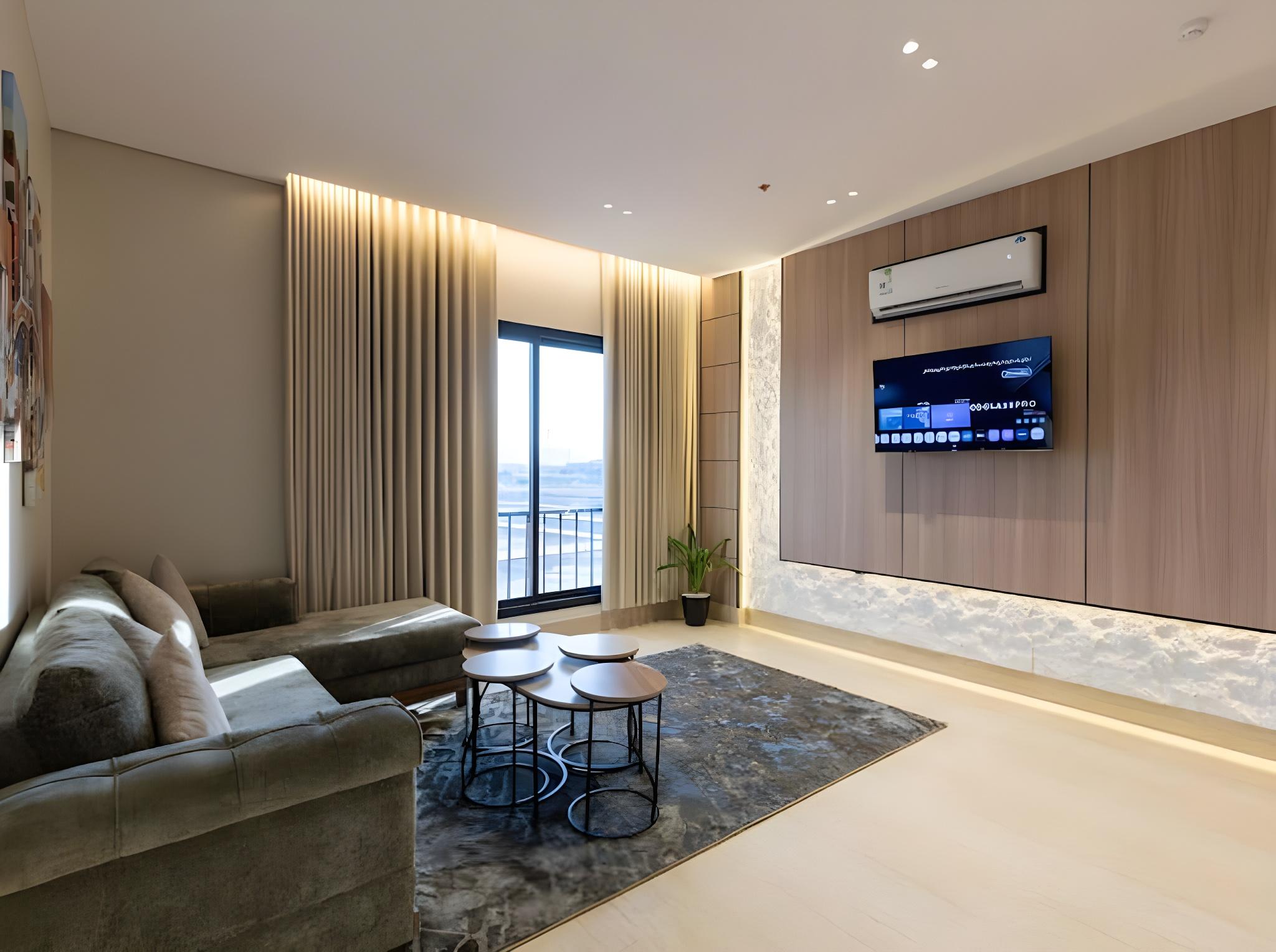 Modern Studio & Shared Garden in Prime Location - image 9