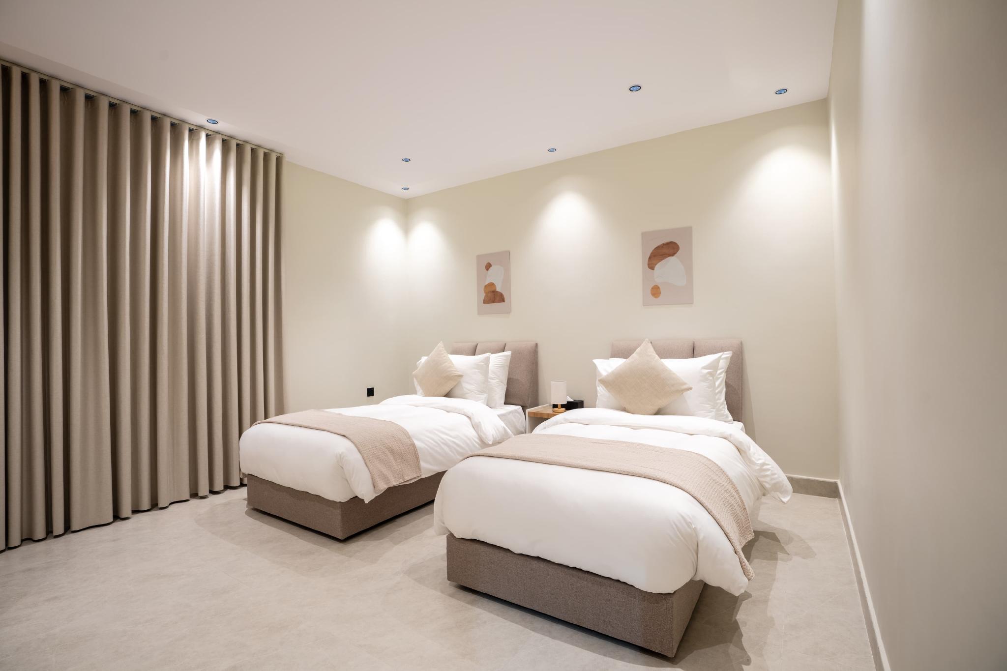3 Bedroom Suite image 2