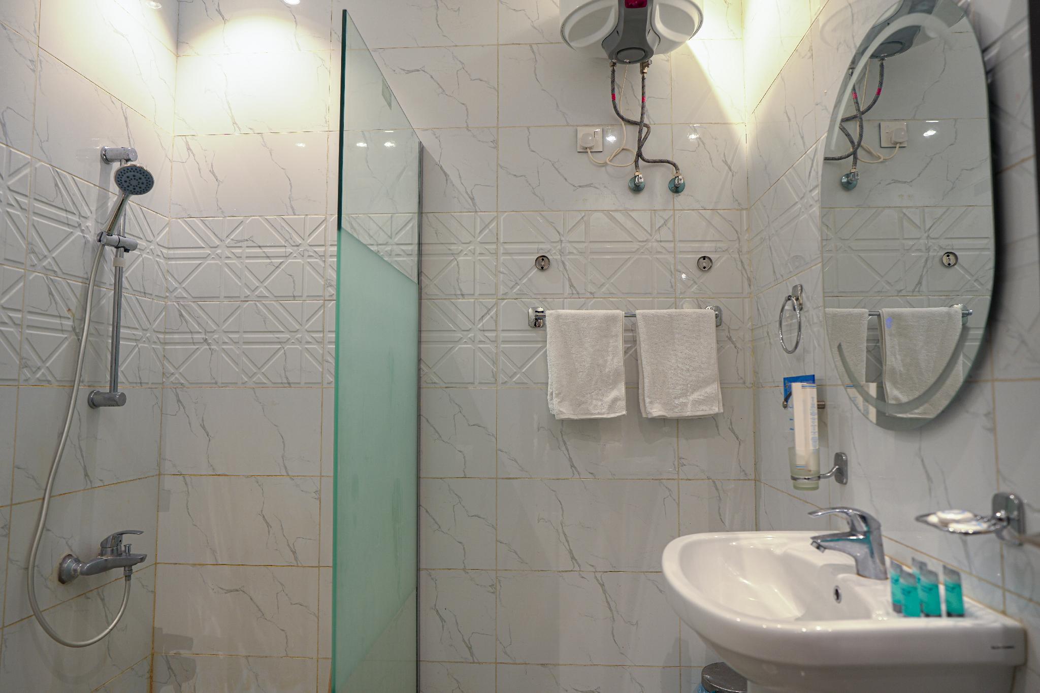 MG Crown Hotel 3 - afbeelding 24