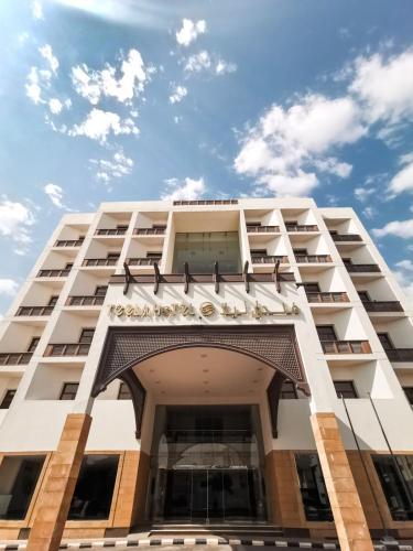 TeeLA HoTeL