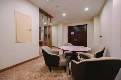 TeeLA HoTeL - image 17