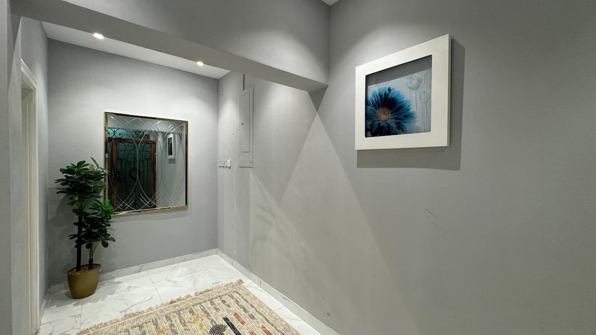 Bedroom and living room - Private entrance | 204 - imej 10