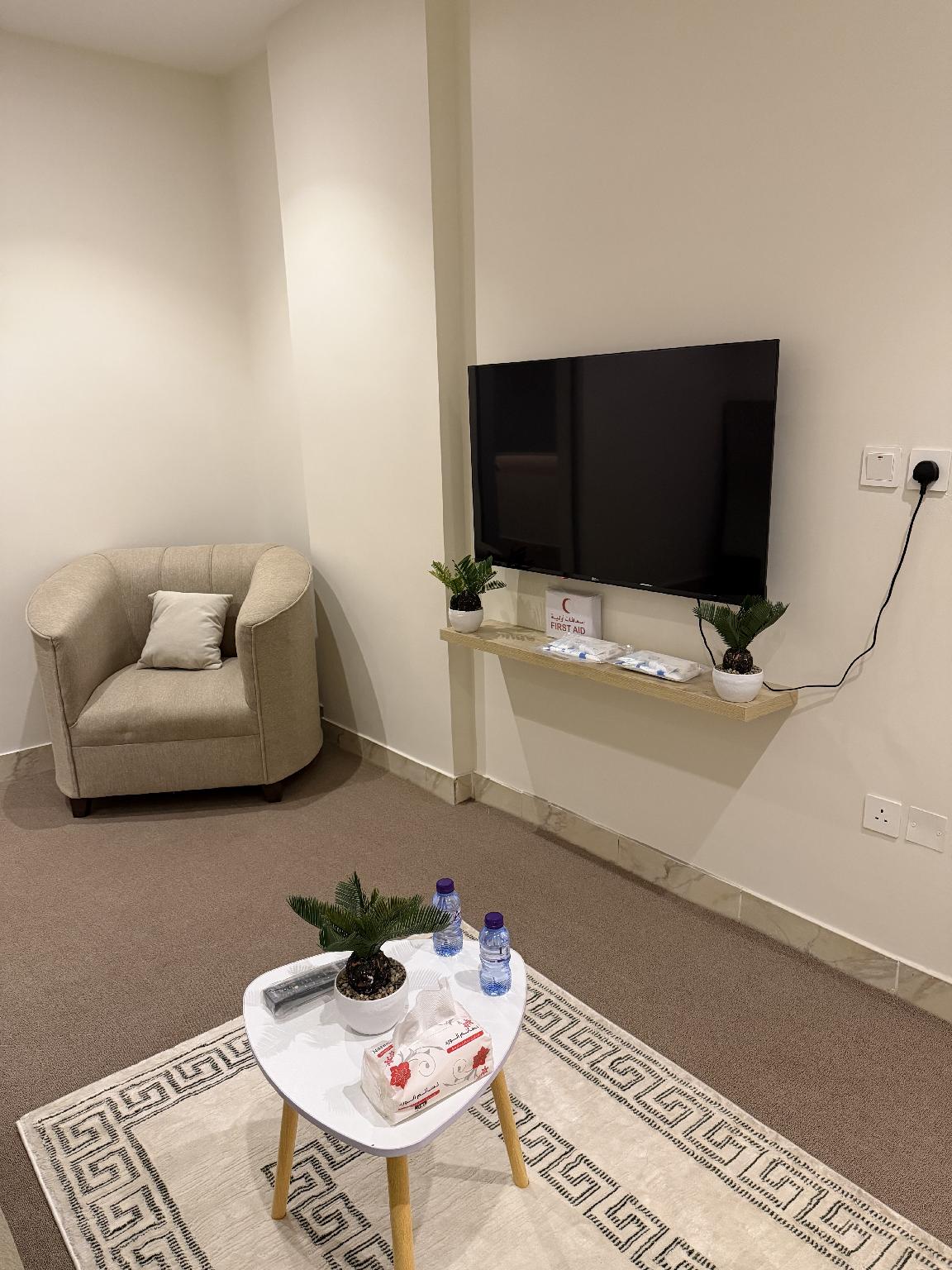Elegant and Practical Apartment Consisting of a Bedroom and Living Room - imagen 7