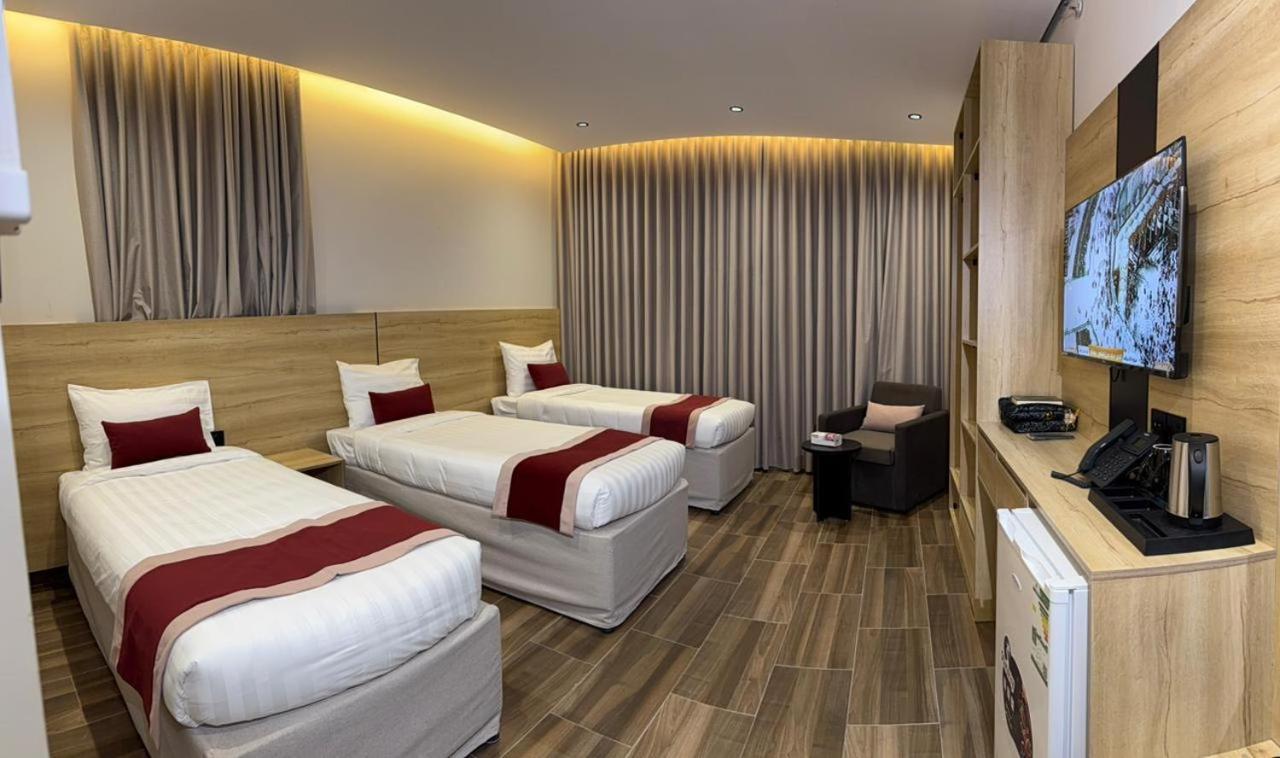 Rooh Al Madinah Hotel - image 23