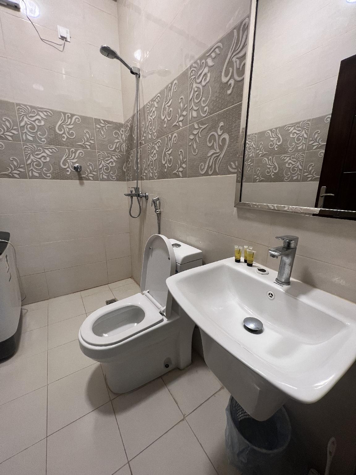 Kinaz Serviced Apartment - imej 15