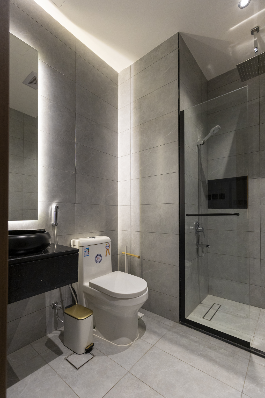 Atrah | Spacious 3BR Family Stay + Maid's Room - imej 11