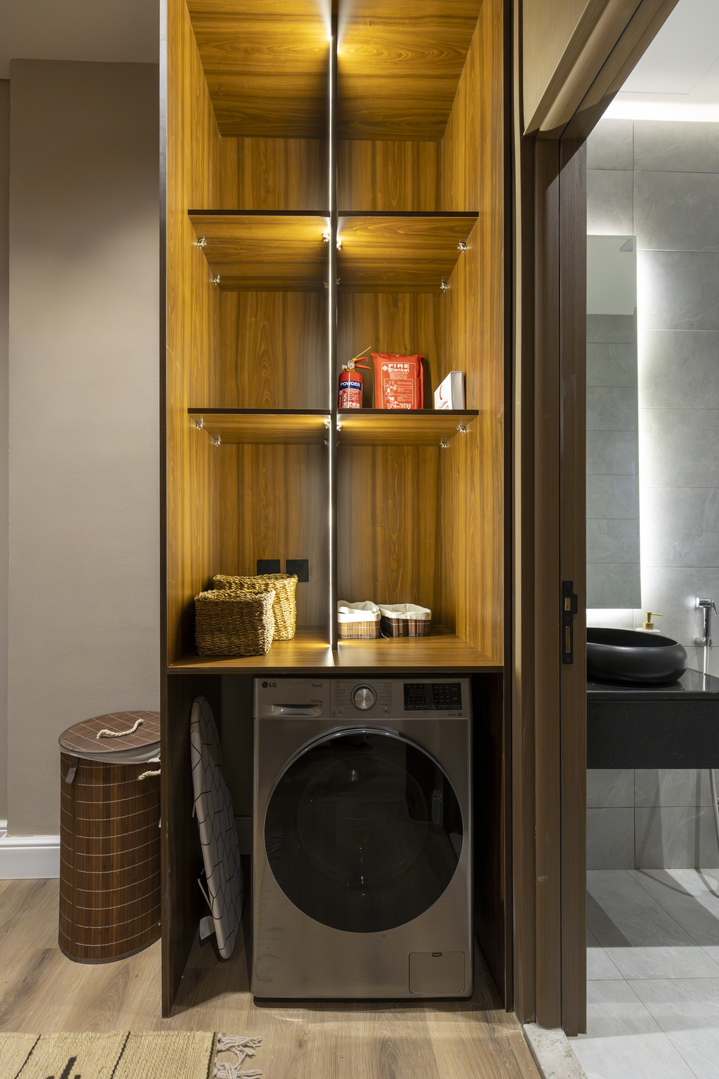 Atrah | Elegant 3BR Apartment with Maid's Room - صورة 9