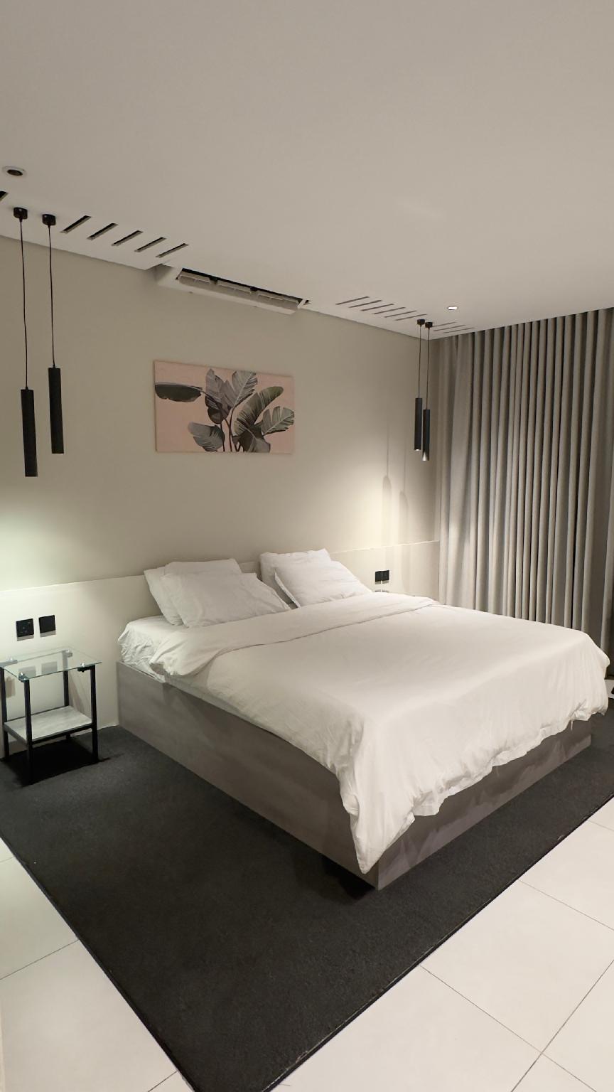 Modern Hotel Rooms With All Essentials - image 5