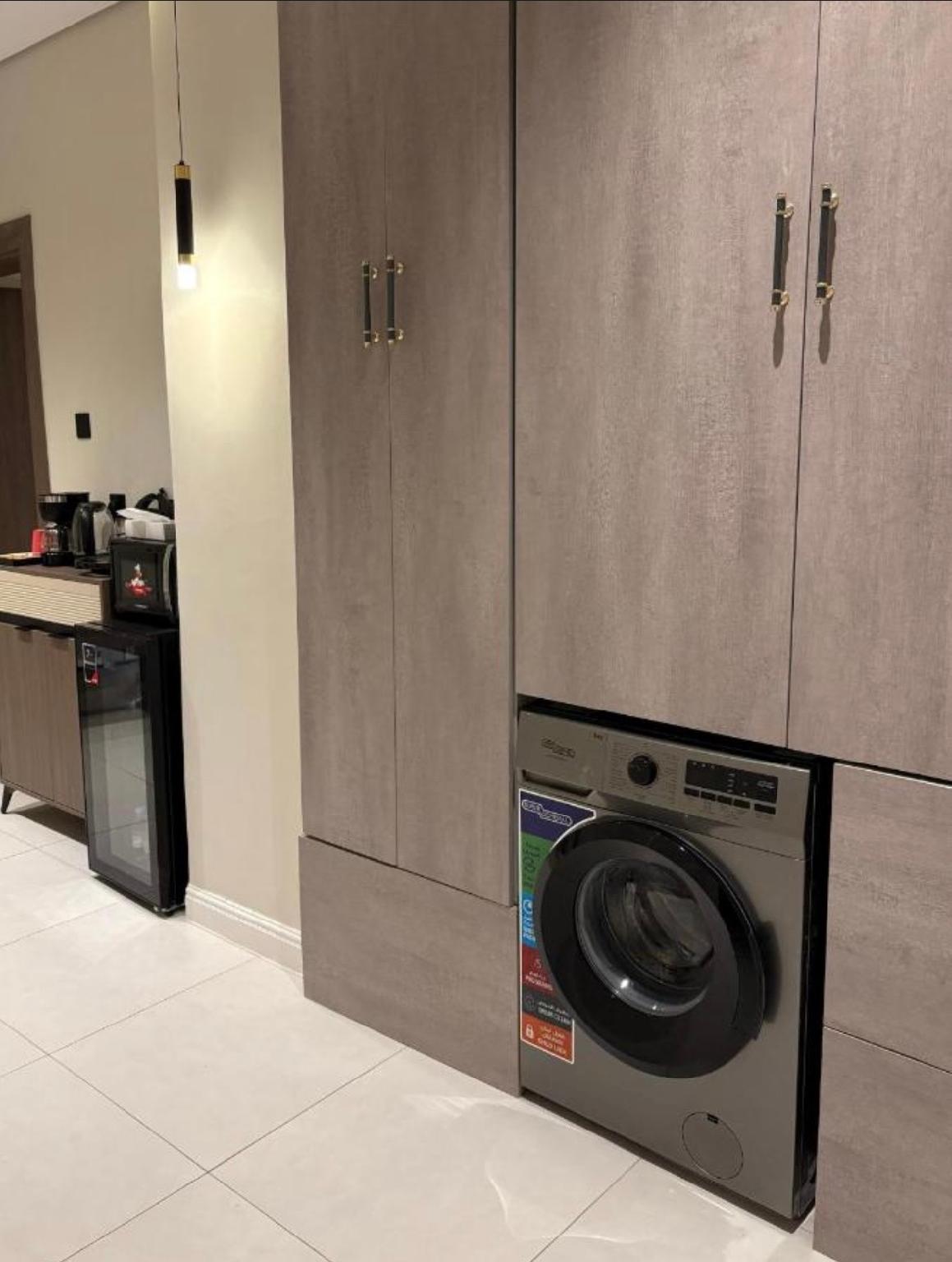Modern Hotel Rooms With All Essentials - image 8