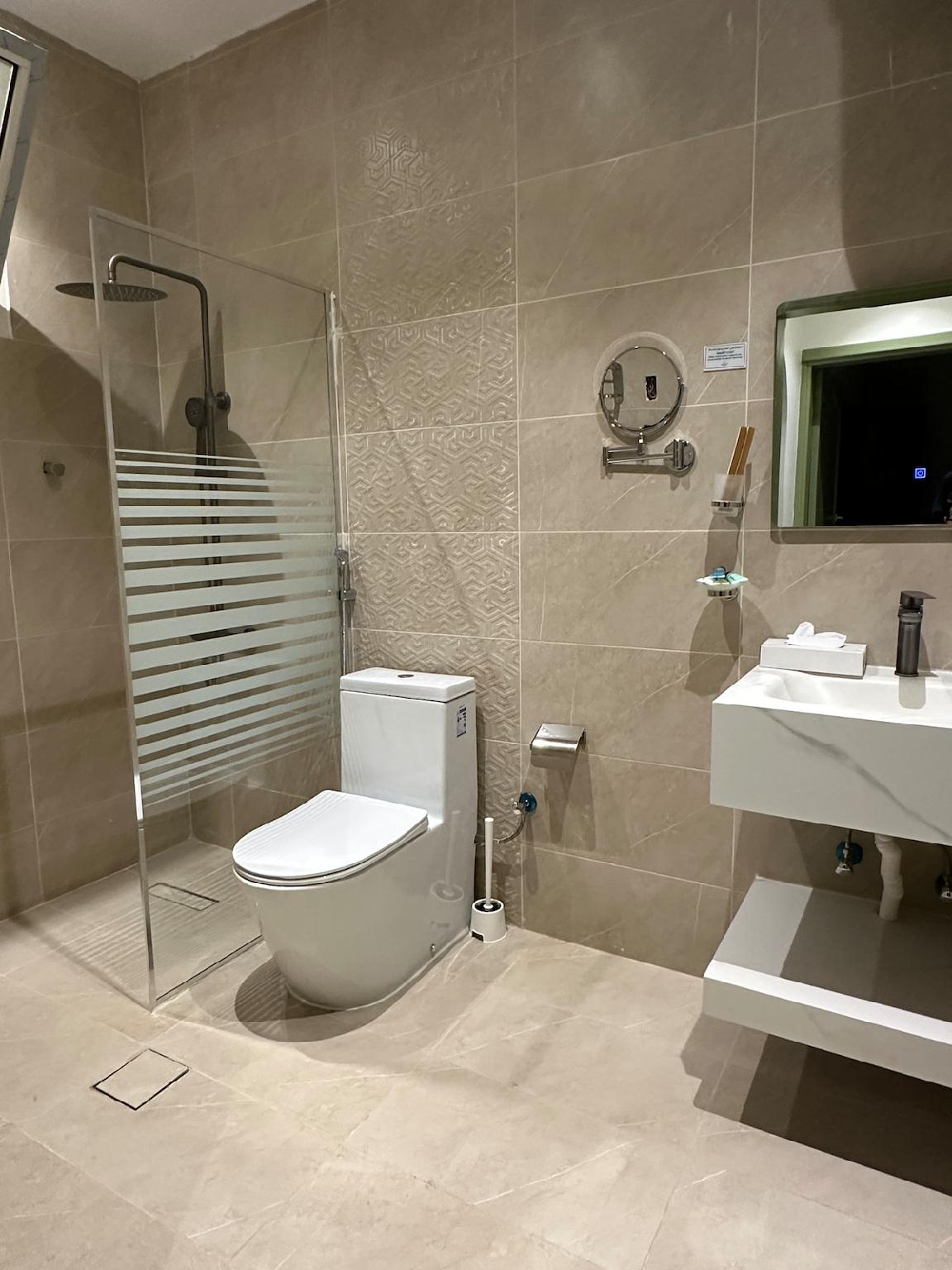 Cozy condotel just 4 minutes from Al-Haram  - imej 14