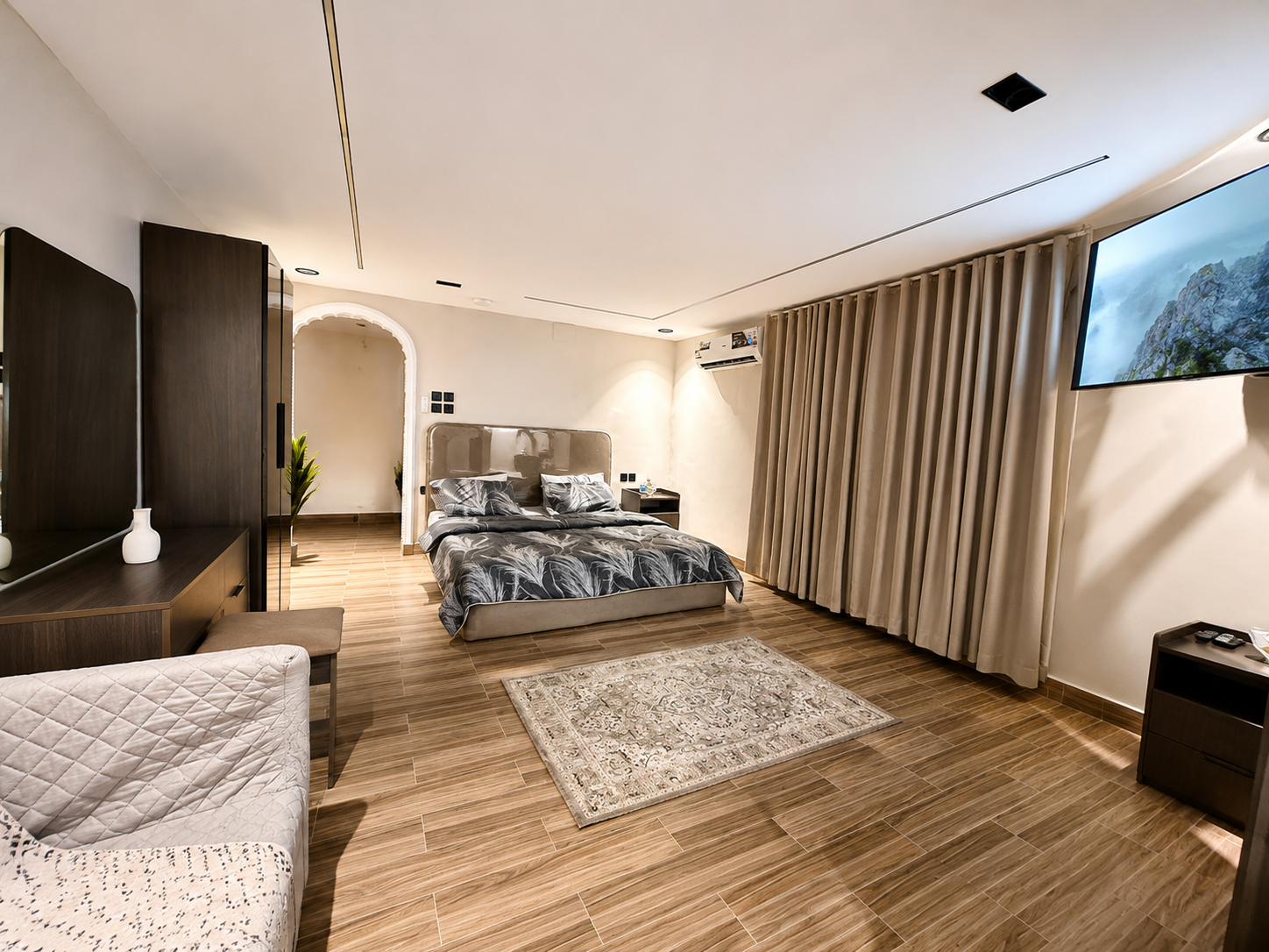 Luxury Modern Studio | Near Prophet’s Mosque - image 16