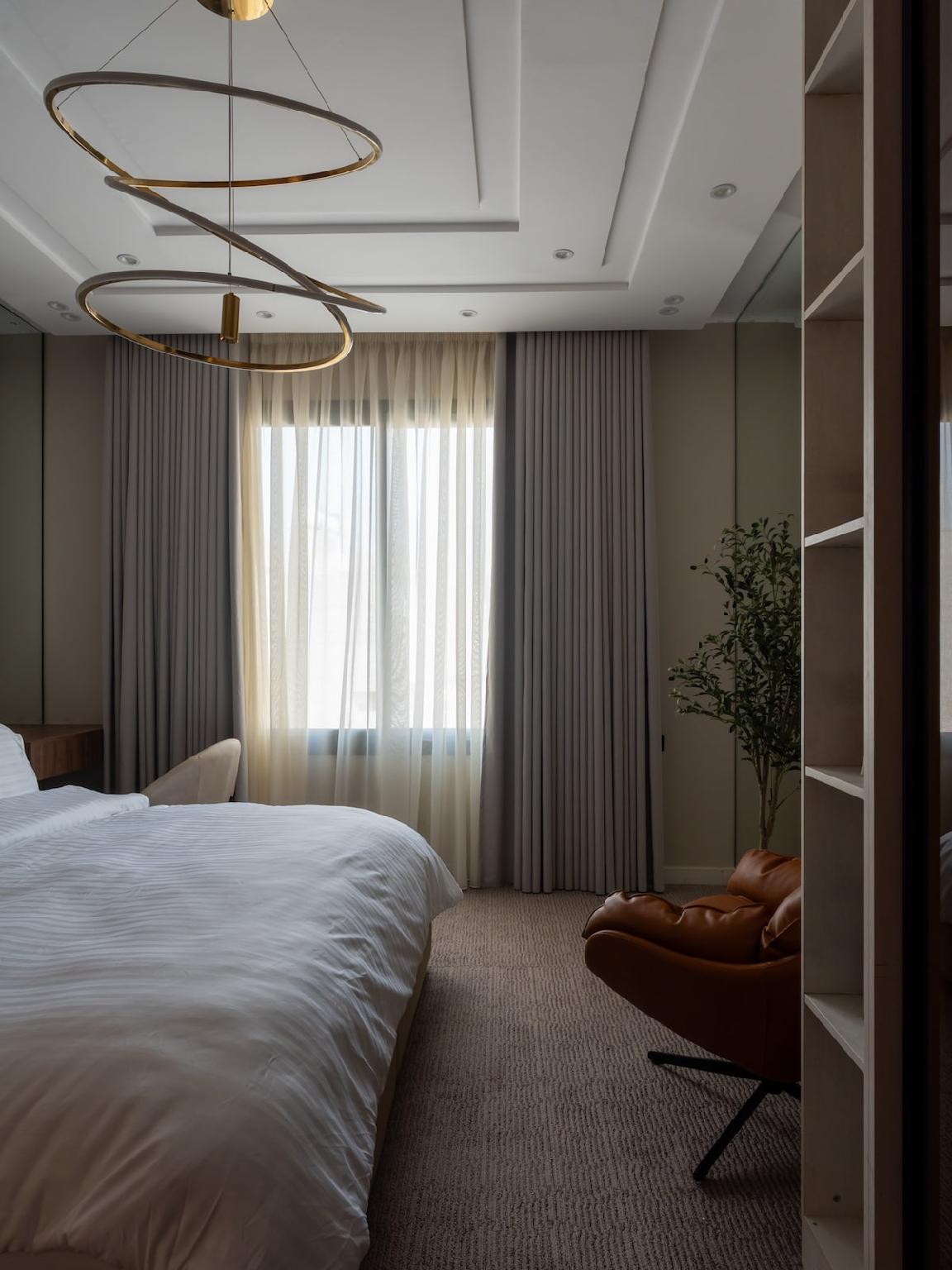 The Place-Ultra Luxury Suite - imej 9
