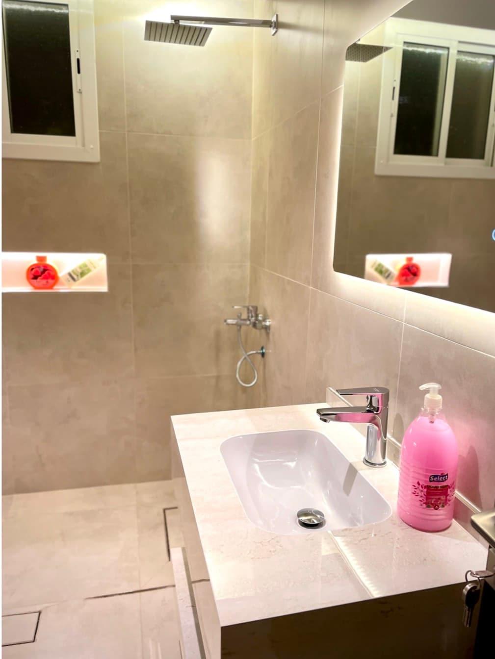 Special Studio 309 near the Prophet's Mosque - imej 7