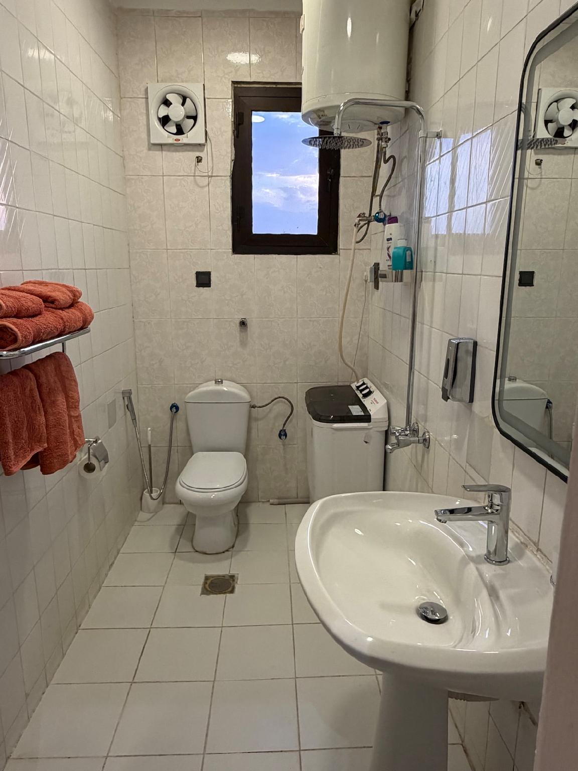 Modern apartmen room with a living room 501 - imagen 14
