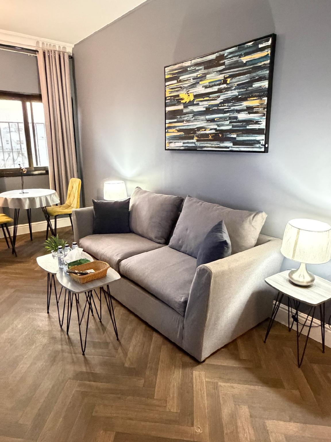 Modern apartmen room with a living room 501 - imagen 5