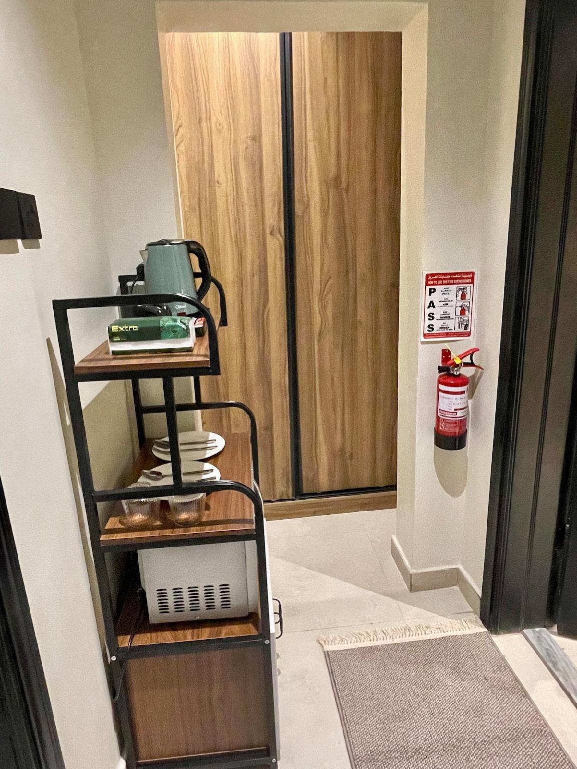 Private Studio 415 near the Prophet's Mosque - image 13