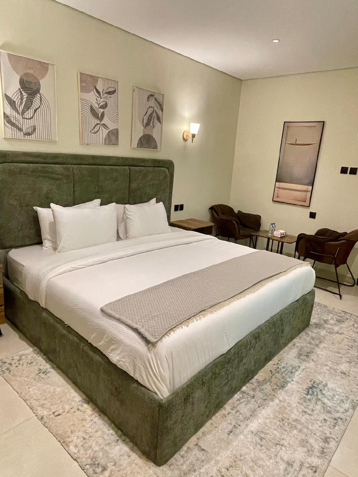 Private Studio 415 near the Prophet's Mosque - image 4