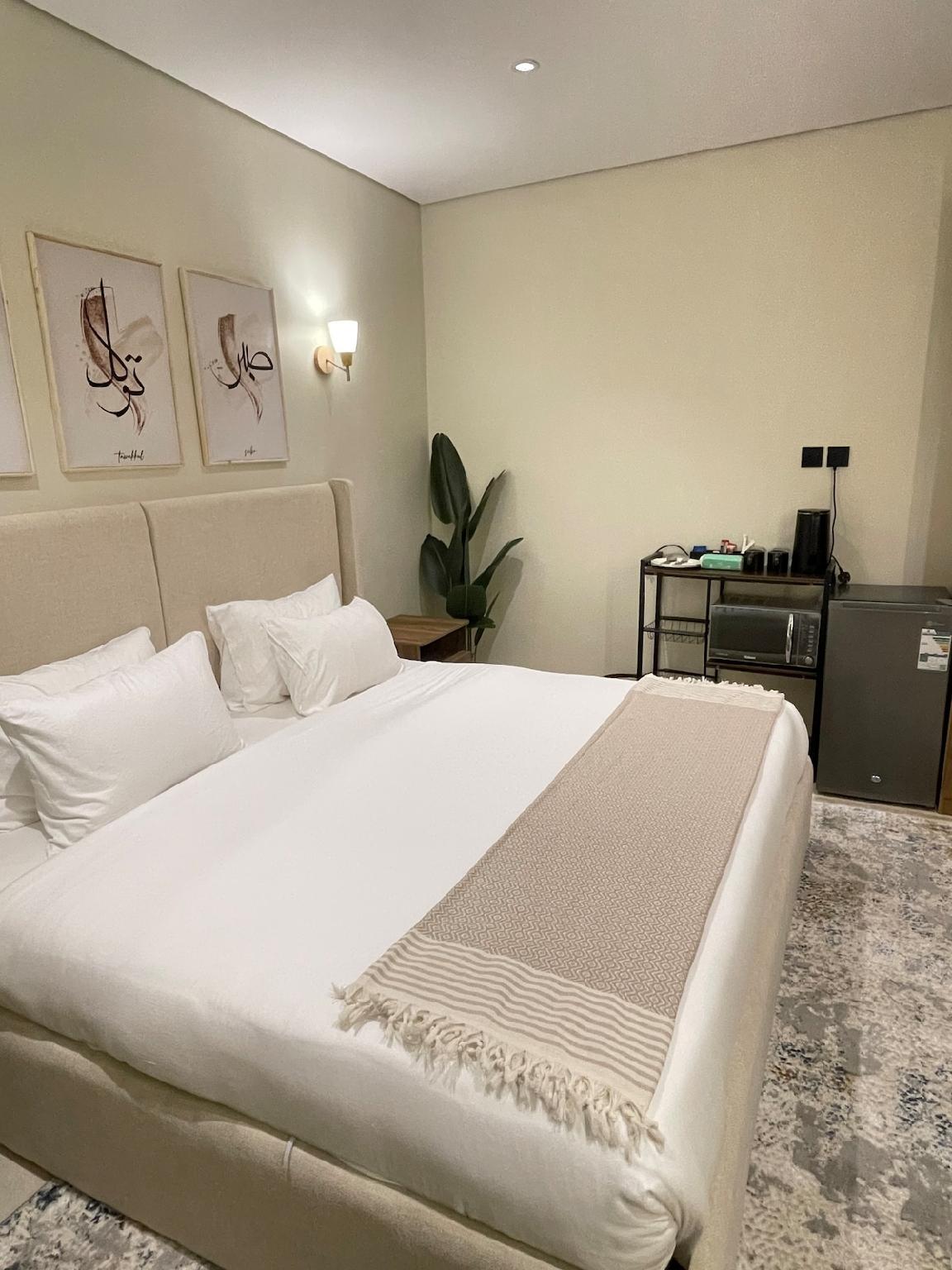 Modern Studio 403 near the Prophet's Mosque - imagen 4