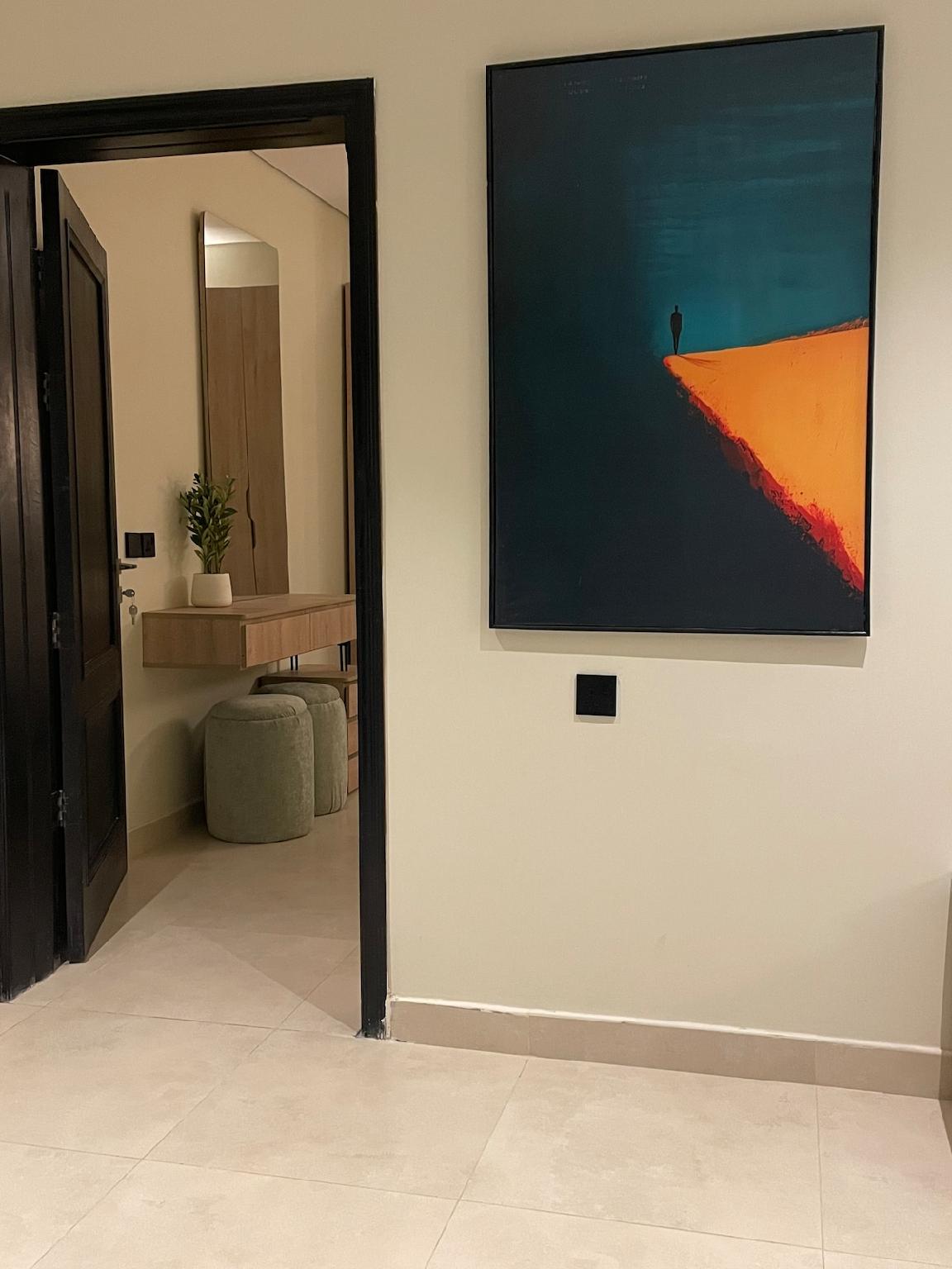 Unique Suite 408 with 2 Comfortable Beds - gambar 11