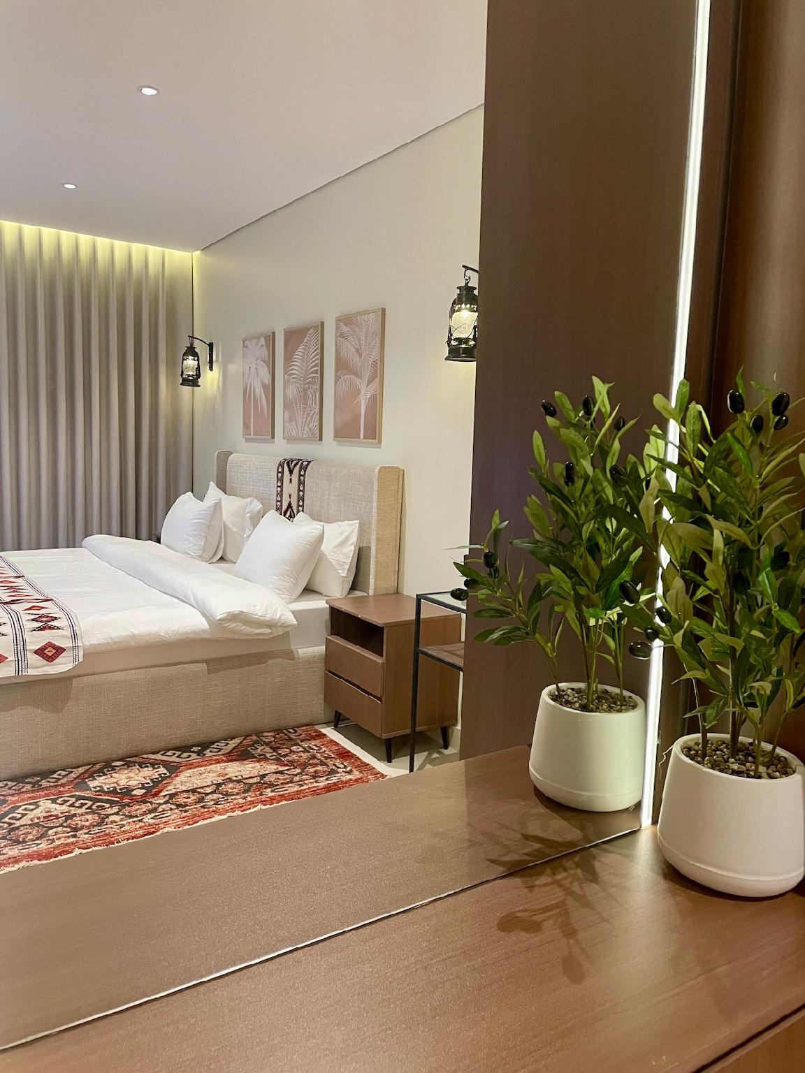 Premium Suite 307 with a heritage character - imagen 11