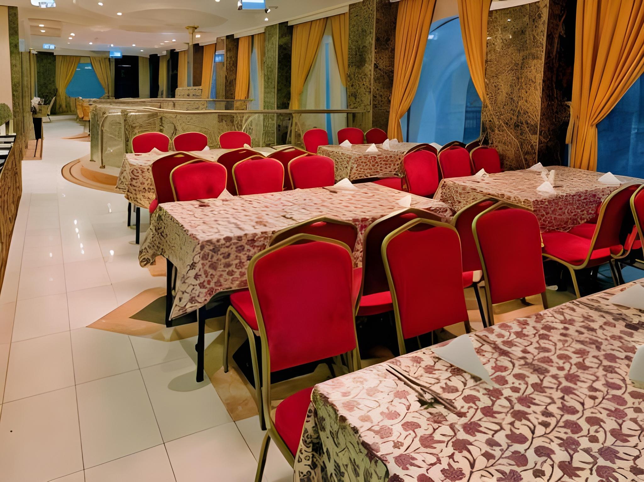 Plaza Inn Ohud Hotel - image 2