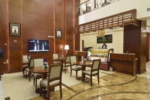 Zaha Al Munawara Hotel - imej 48