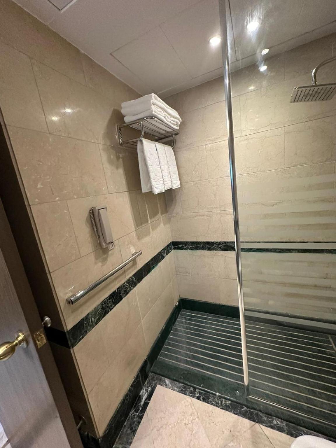 Grand Millennium Al Haram Hotel - image 49