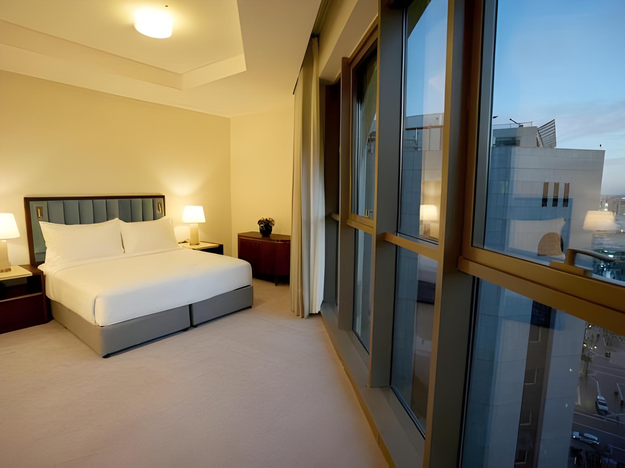 Peninsula Worth Hotel - image 15