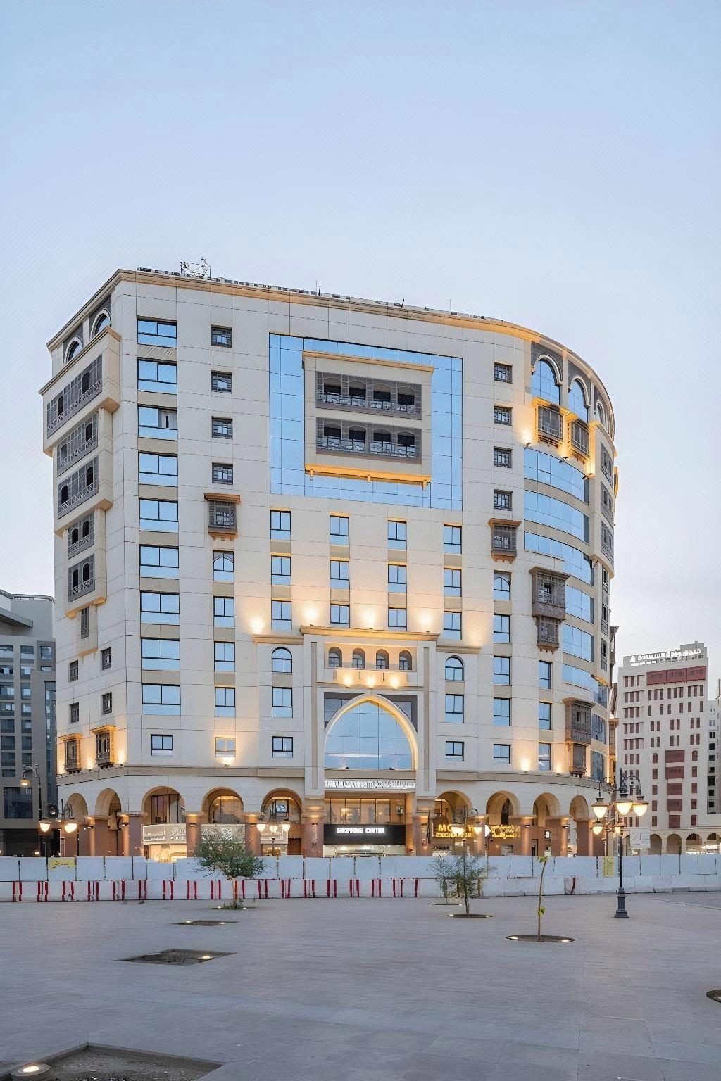 Millennium Taiba Hotel - imej 16