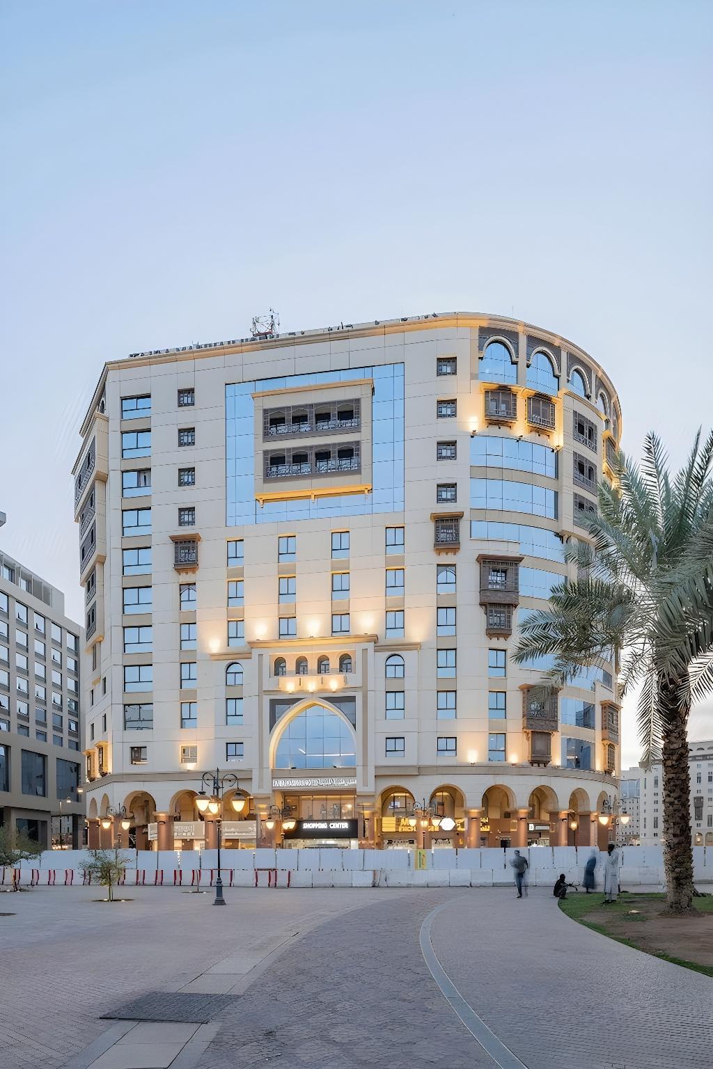 Millennium Taiba Hotel - imej 17