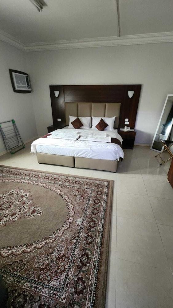 Al Eairy Serviced Apartments Company is a one person company 9 - afbeelding 33