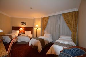 Hayah Grand Hotel - image 38